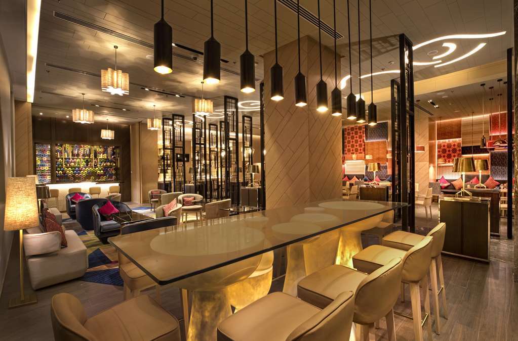 Welcomhotel By Itc Hotels, Racecourse, Coimbatore Restaurant photo The lounge at the airport